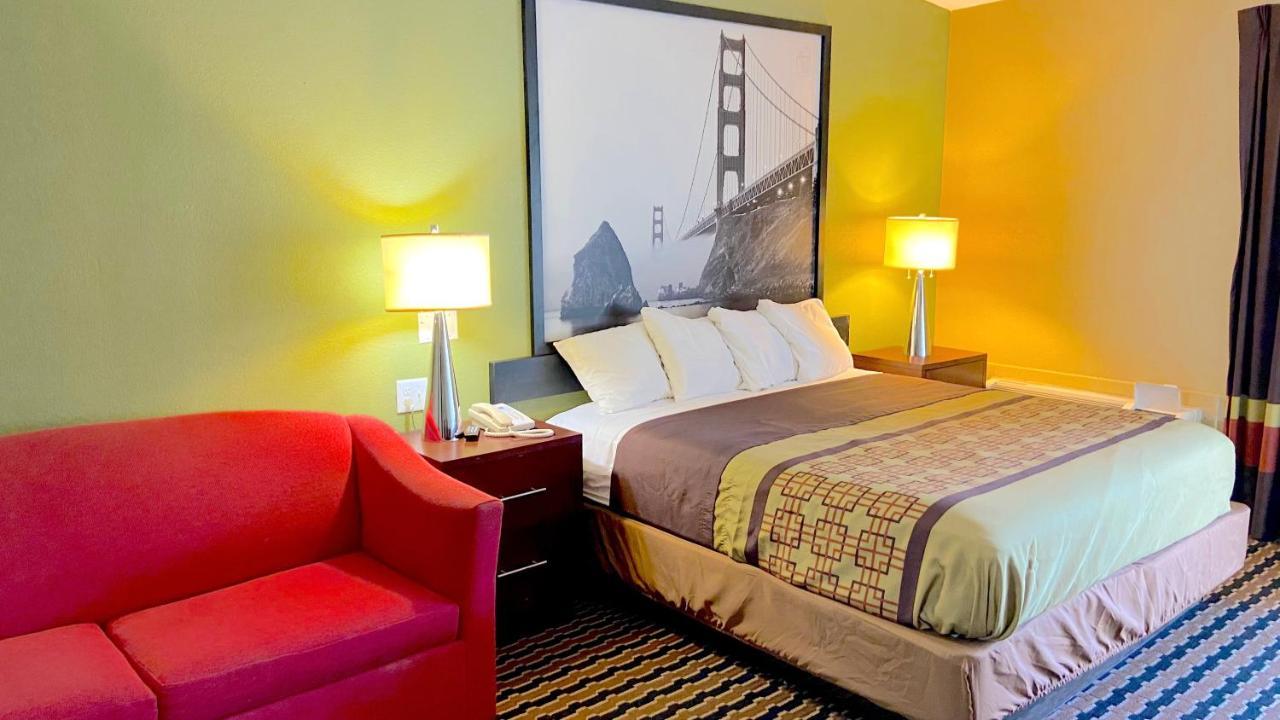 Super 8 By Wyndham Rocky Mount I-95 Exit 145 Hotel Battleboro Екстериор снимка