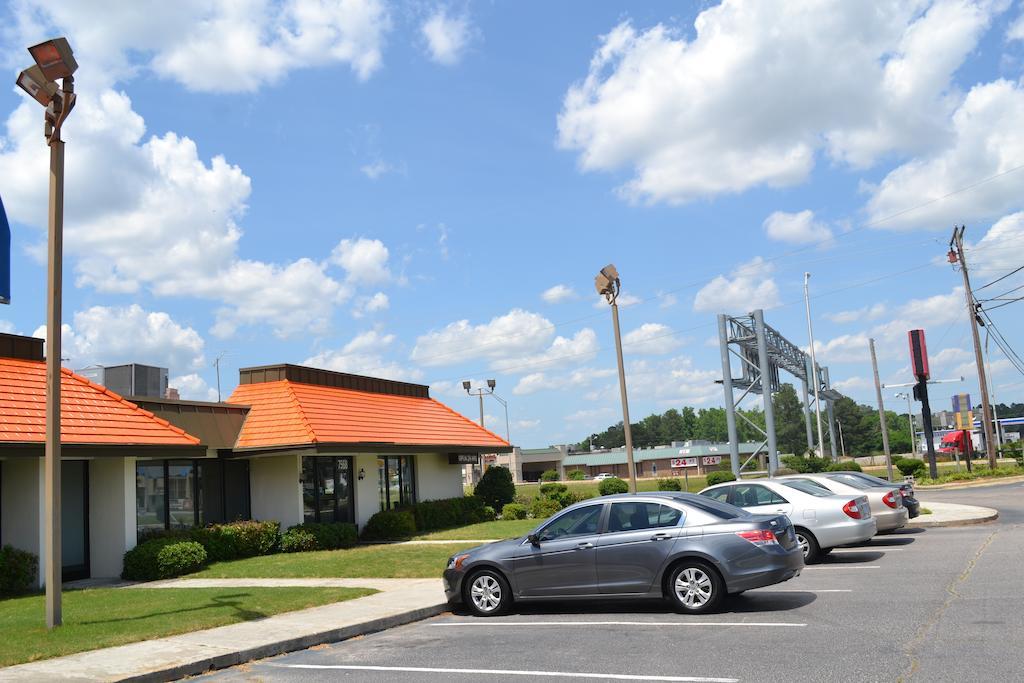 Super 8 By Wyndham Rocky Mount I-95 Exit 145 Hotel Battleboro Екстериор снимка