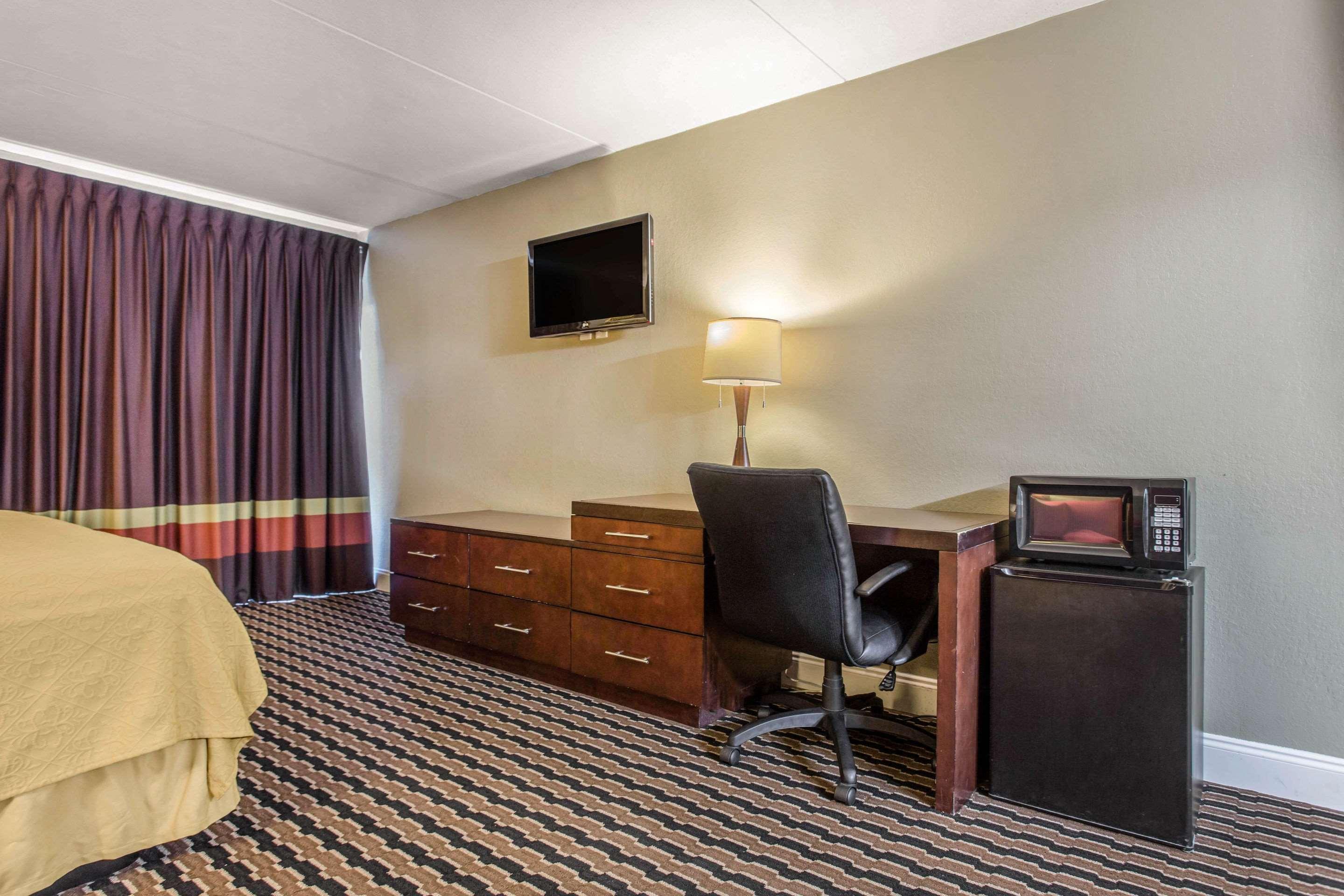 Super 8 By Wyndham Rocky Mount I-95 Exit 145 Hotel Battleboro Екстериор снимка