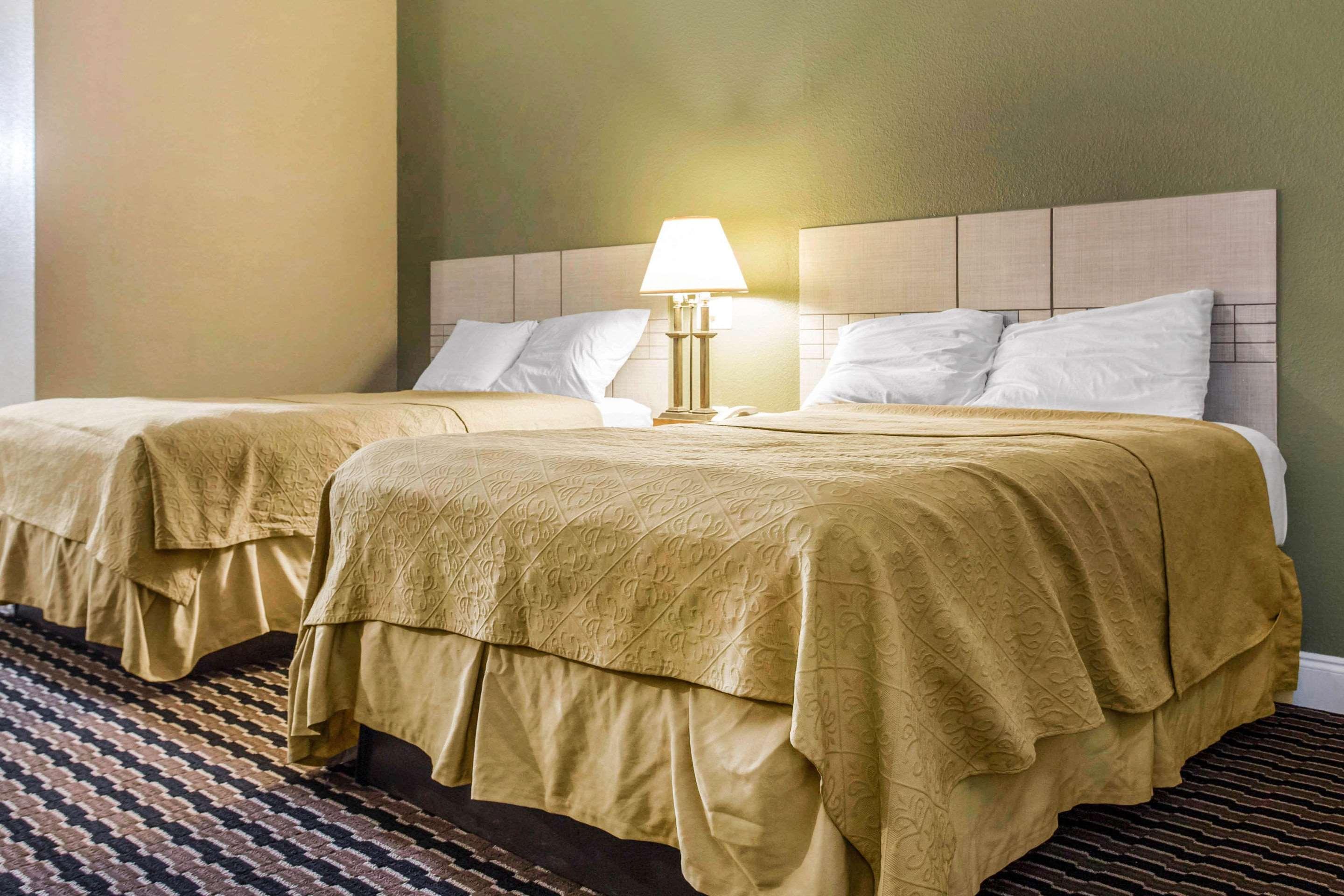 Super 8 By Wyndham Rocky Mount I-95 Exit 145 Hotel Battleboro Екстериор снимка