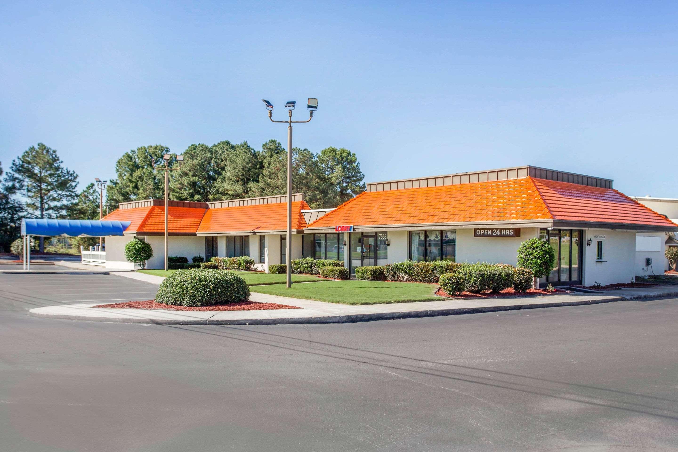 Super 8 By Wyndham Rocky Mount I-95 Exit 145 Hotel Battleboro Екстериор снимка