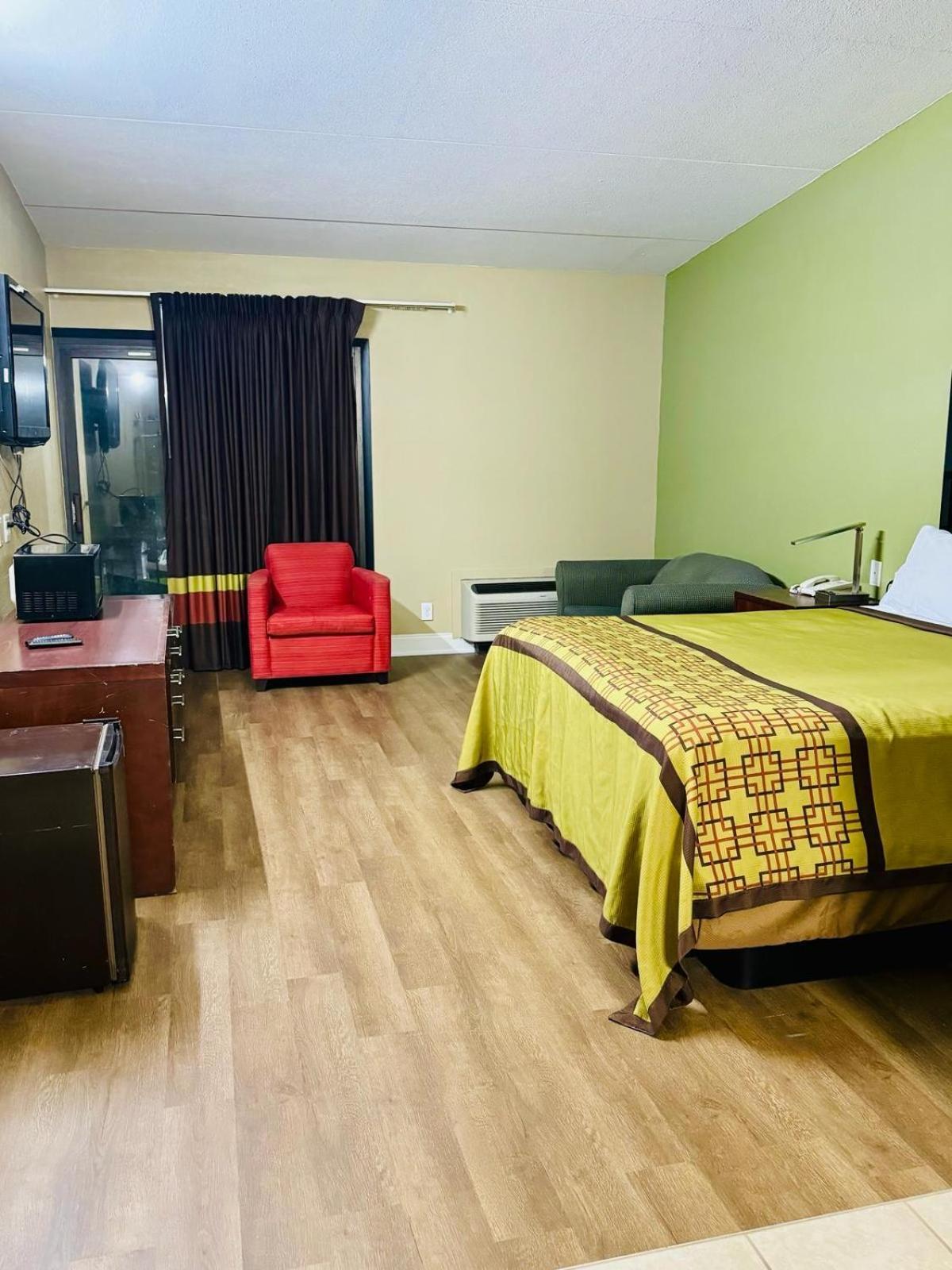 Super 8 By Wyndham Rocky Mount I-95 Exit 145 Hotel Battleboro Екстериор снимка